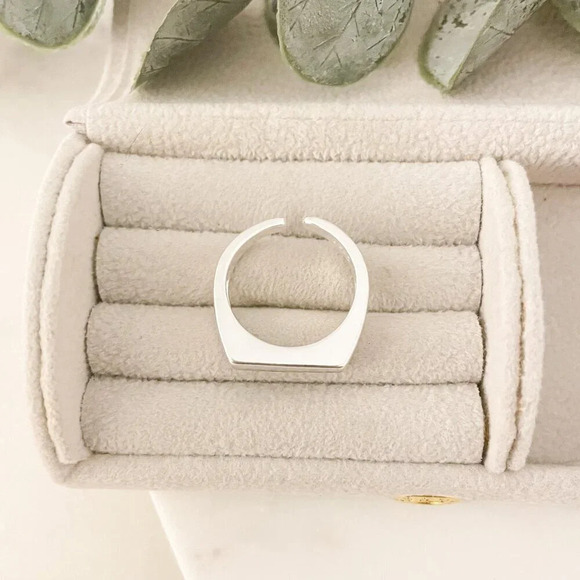 925 Sterling Silver Bar Ring Minimalist Ring Band Dainty Ring Silver Bar Ring - Picture 8 of 9